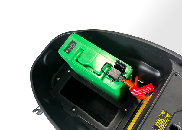 Zoom sur la batterie du Bingo fond blanc